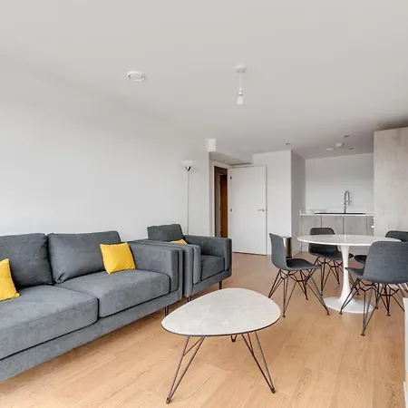 Lovely 2 Bed In A Converted Mill *